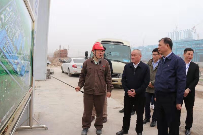 自治区发改委党组成员、副主任谢彬一行来我司调研